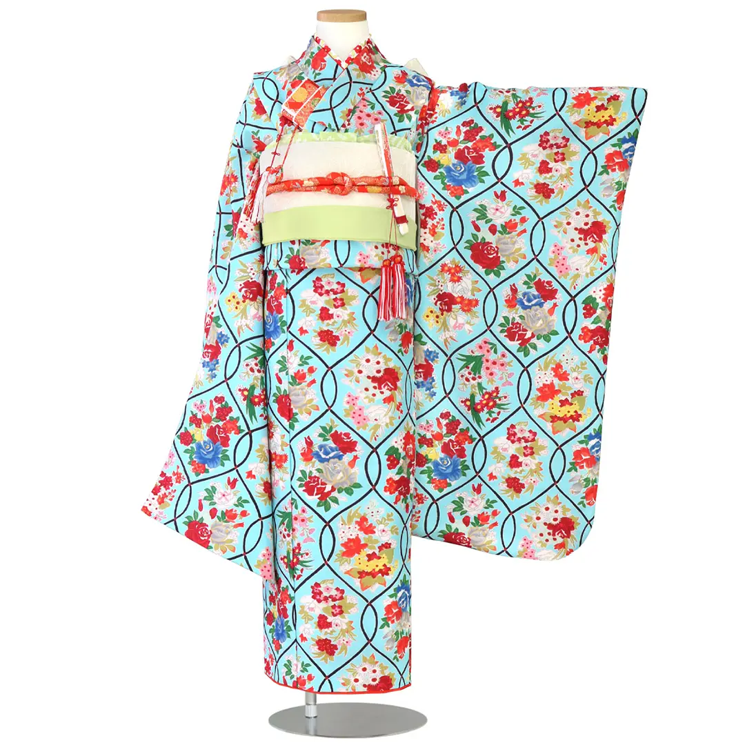 水色地に編みバラの着物／七五三・七歳女の子／正面