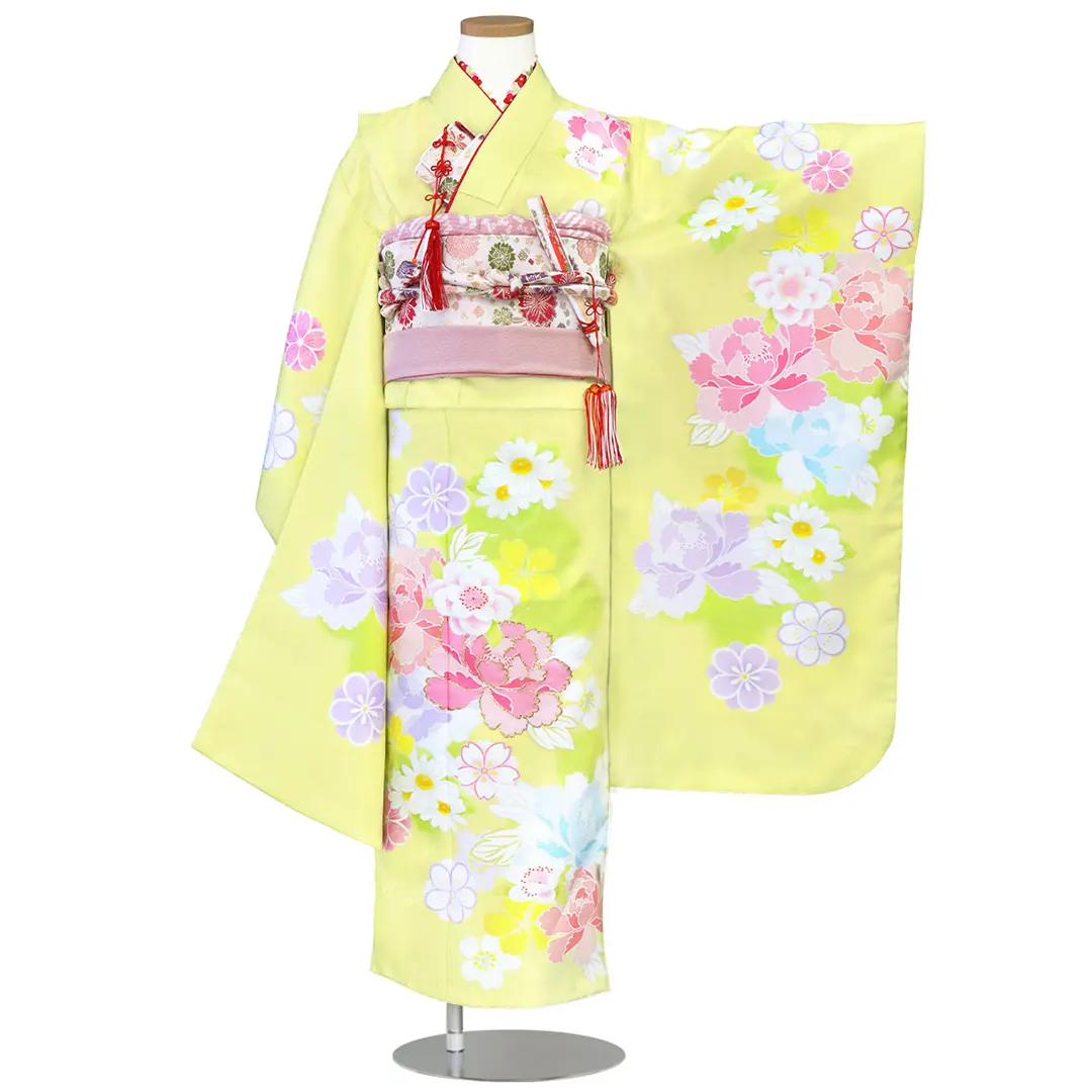 パステルグリーンに花模様の着物（白帯に紫）／七五三・七歳女の子／正面