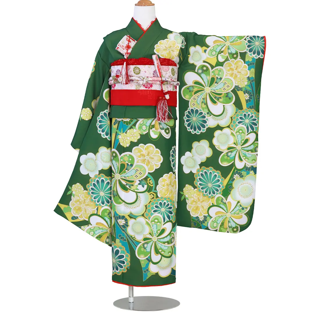 KAGURA》緑地にねじり菊と梅の着物／七五三・七歳女の子 | 宅配着物