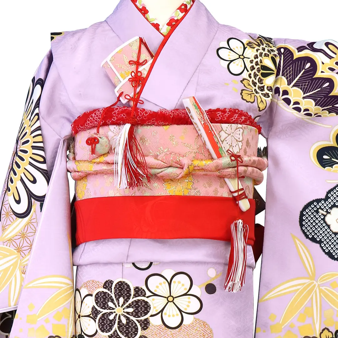 薄紫地に菊と松竹梅の着物（赤）／七五三・七歳女の子／バストアップ詳細