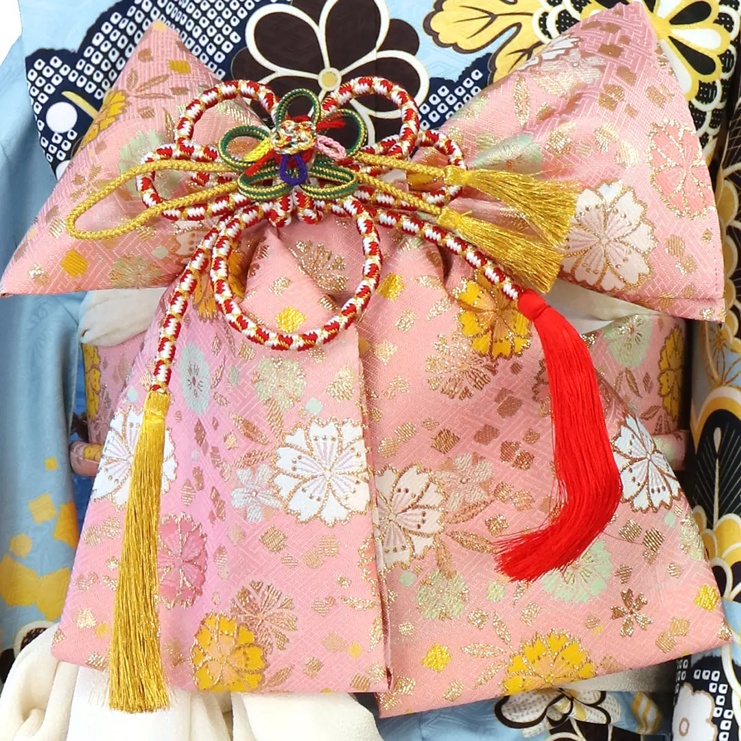 薄水色に菊と松竹梅の着物（アイボリー）／七五三・七歳女の子／帯