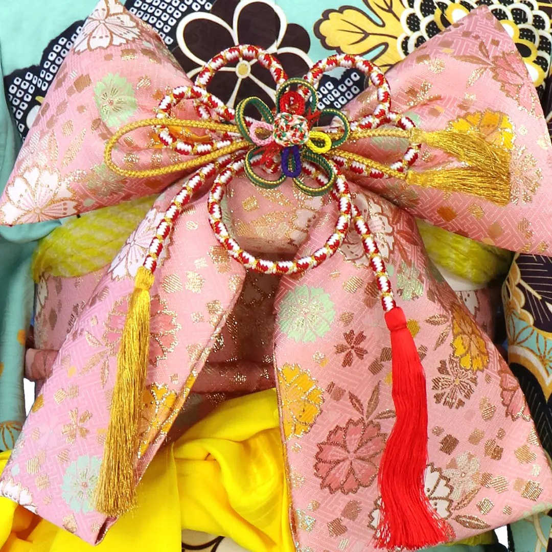 アクアブルーに菊と松竹梅の着物（イエロー）／七五三・七歳女の子／帯