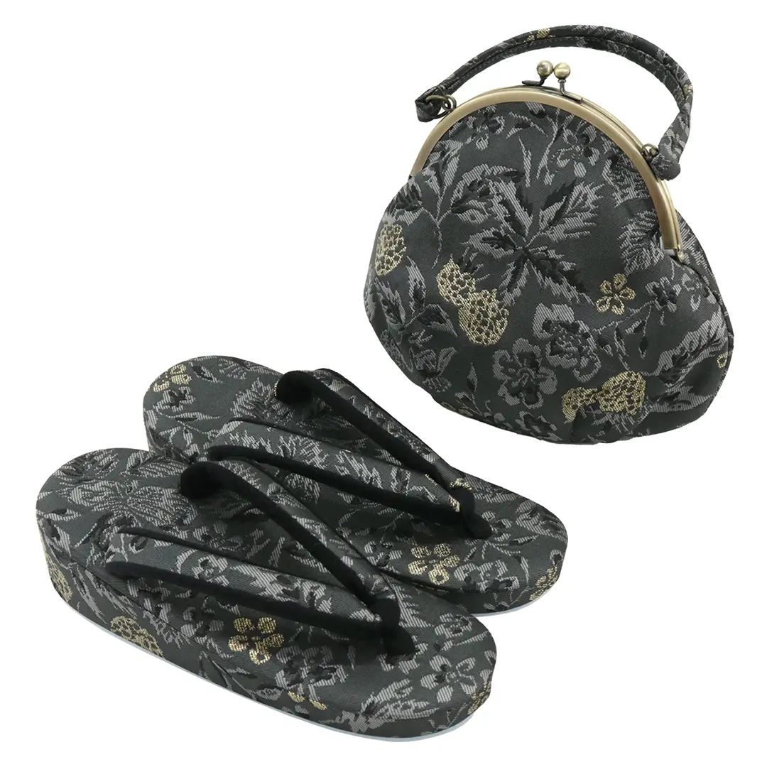 《JILLSTUART》水色地にクチナシとチョコレートコスモスの着物／七五三・七歳女の子