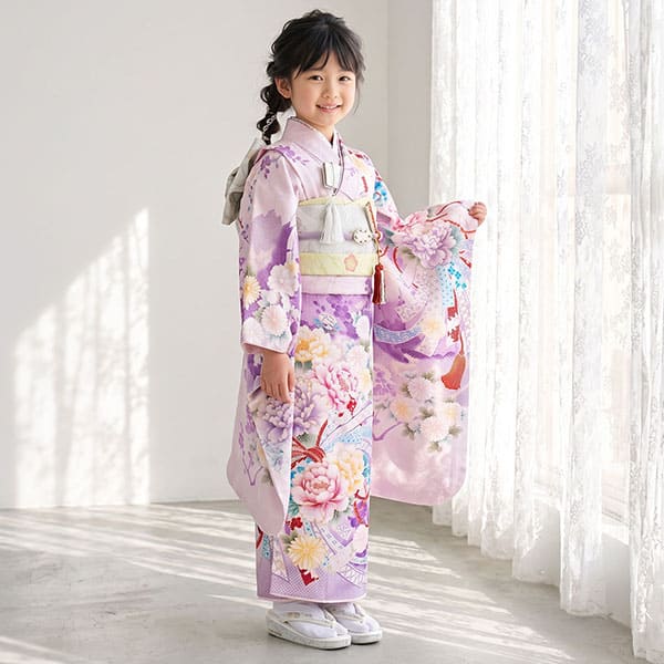 《華徒然》薄紫地に熨斗と牡丹の着物／七五三・七歳女の子