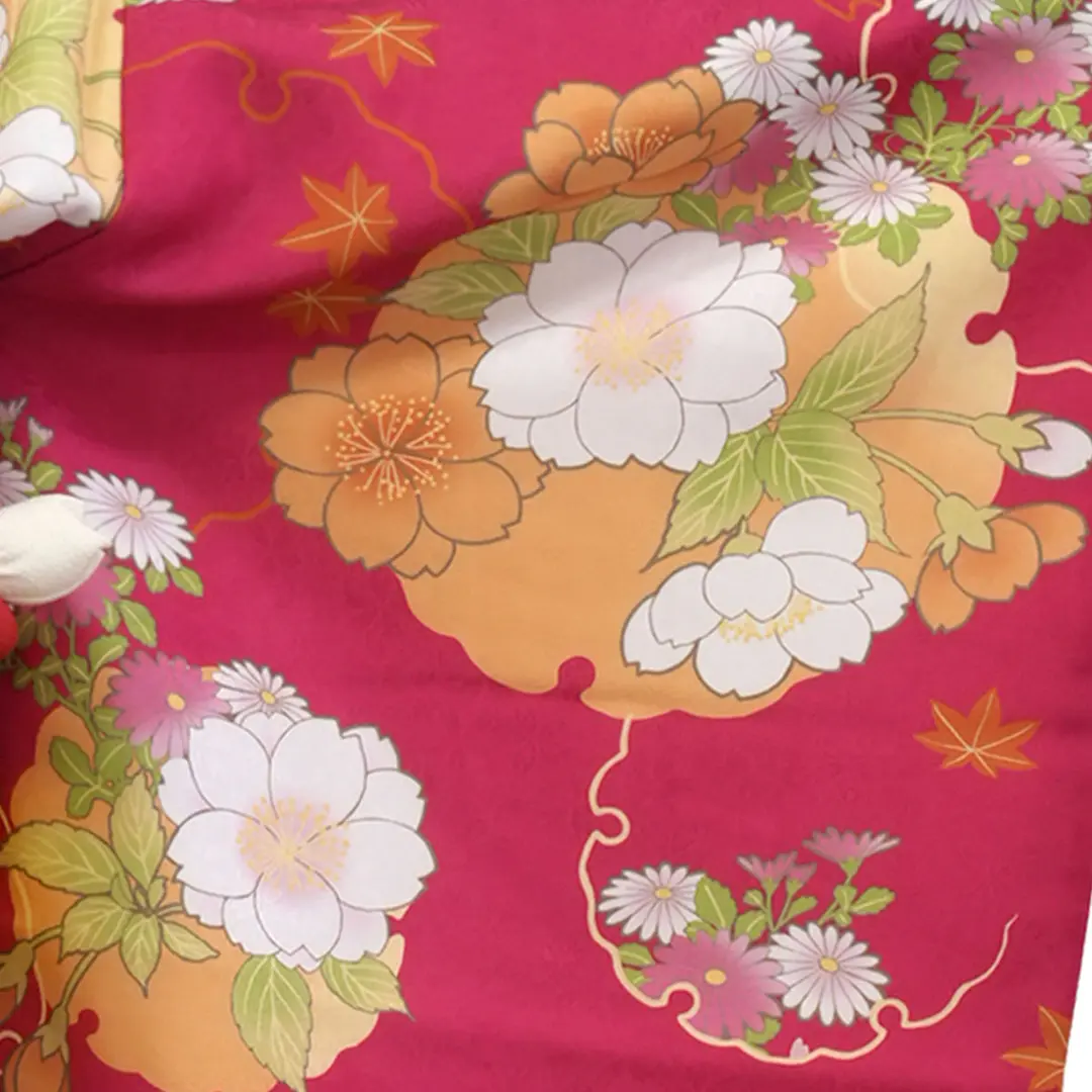 赤地に雪輪と桜の着物（黒梅桜）／七五三・七歳女の子／柄詳細1
