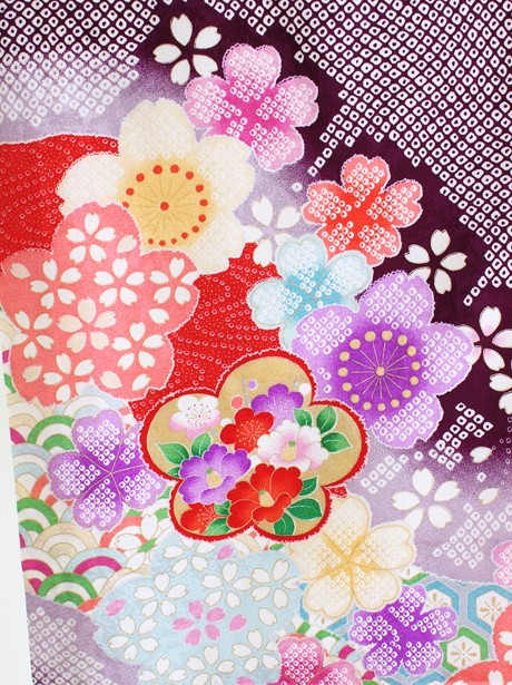 紫地に染め疋田に桜の祝い着（産着）／女児