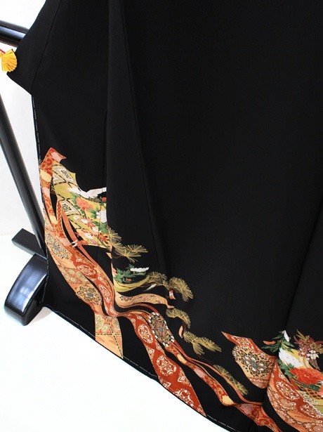 鶴に短冊と熨斗の黒留袖