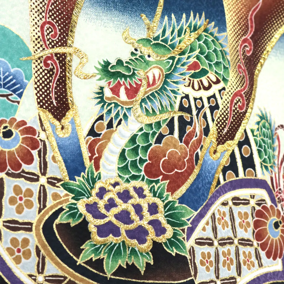 <福助> 紺地に兜と束ね熨斗の祝い着／柄詳細