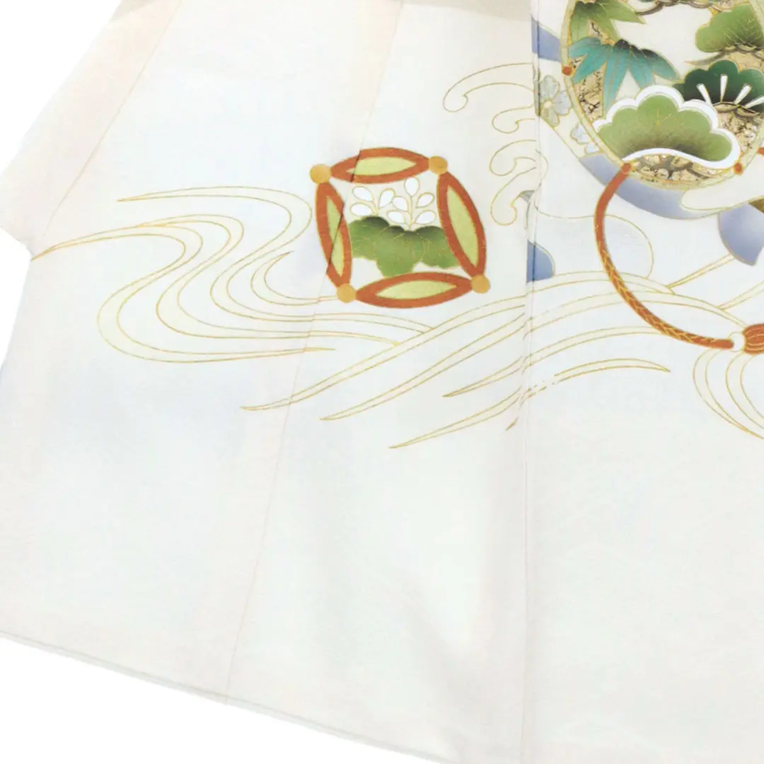 <粋>白地に龍の祝い着／左裾詳細