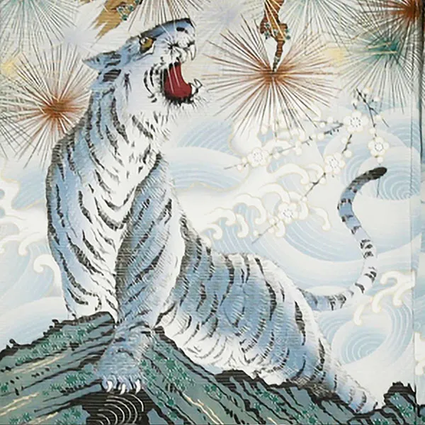 【涼しい】お宮参り産着／黒地に鷹と白虎の絽の祝い着／男児／背中の虎詳細