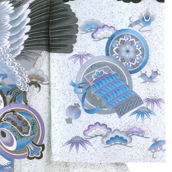 黒と白の地に鷹と屏風の絽の祝い着（産着）／男児（ポリエステル）右袖