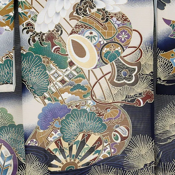 【涼しい】お宮参り産着／紺地に鷹と橋に松の絽の祝い着／男児／背中の小槌詳細