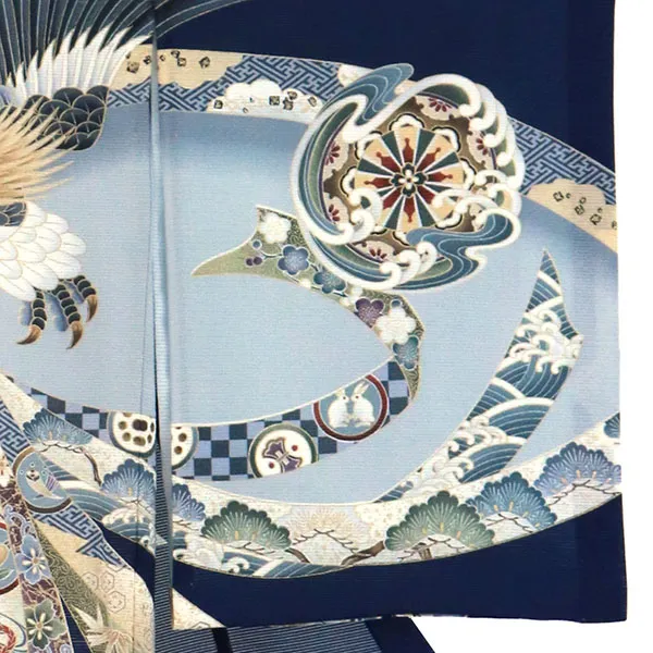 【涼しい】お宮参り産着／紺地に鷹と熨斗・打出の小槌の絽の祝い着／男児 右袖
