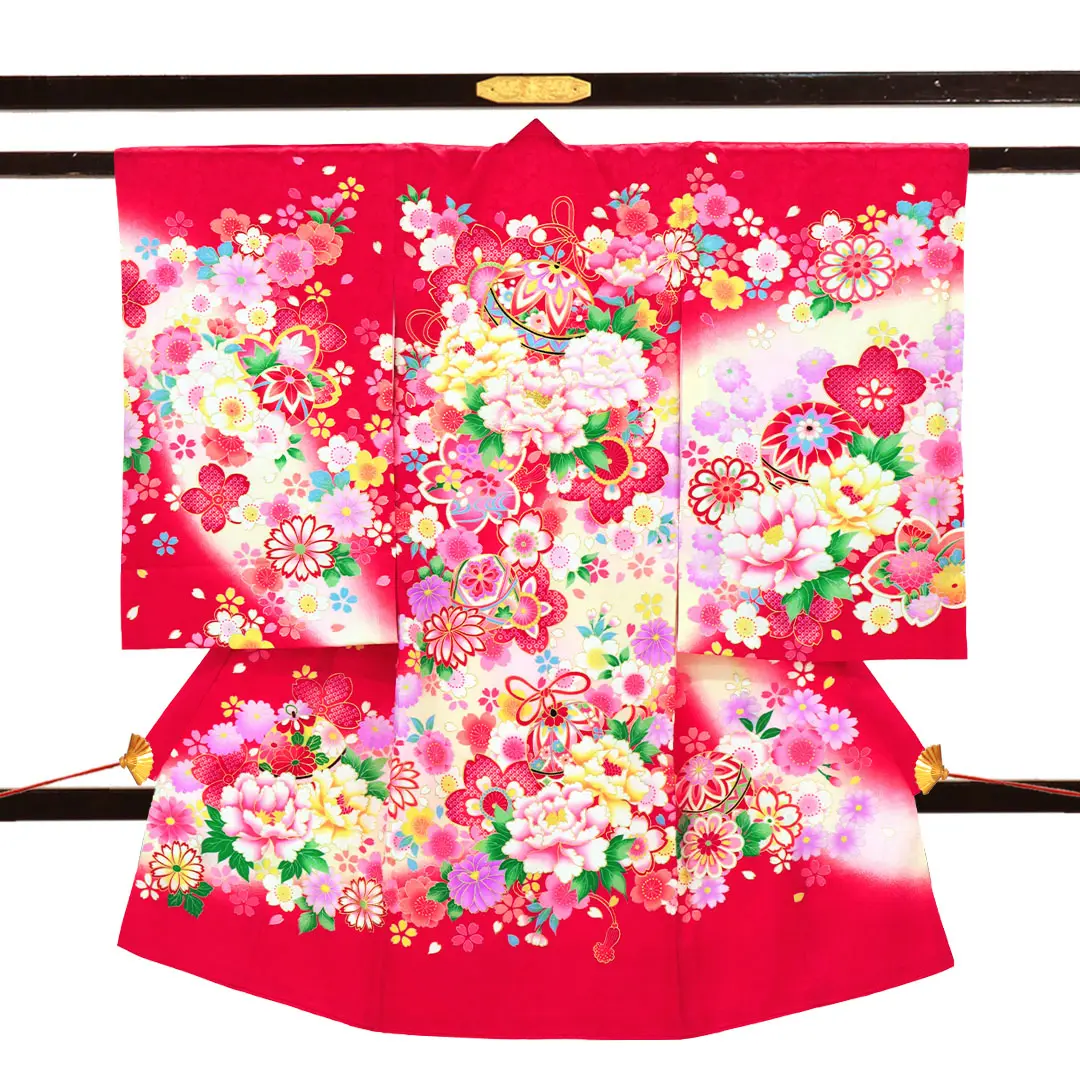 <翔月> 赤地に四季花と鈴の祝い着／女児