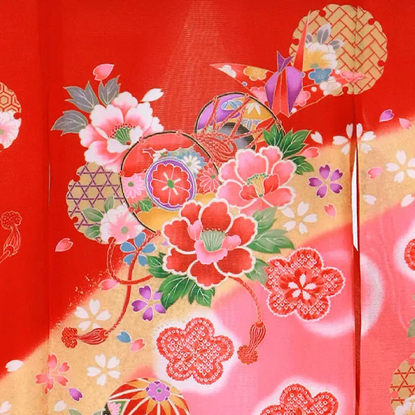 赤地に鼓と鞠の絽の祝い着（産着）／女児 背守り