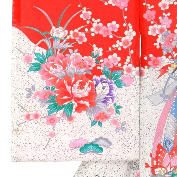 赤地に御所車と熨斗、鞠の絽の祝い着（産着）／女児（ポリエステル）左袖