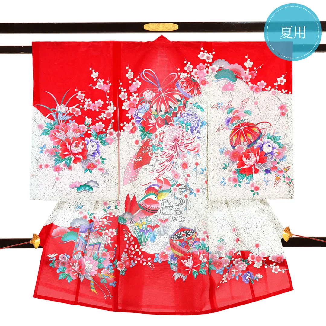 赤地に鞠とおしどりの絽の祝い着（産着）／女児（ポリエステル）